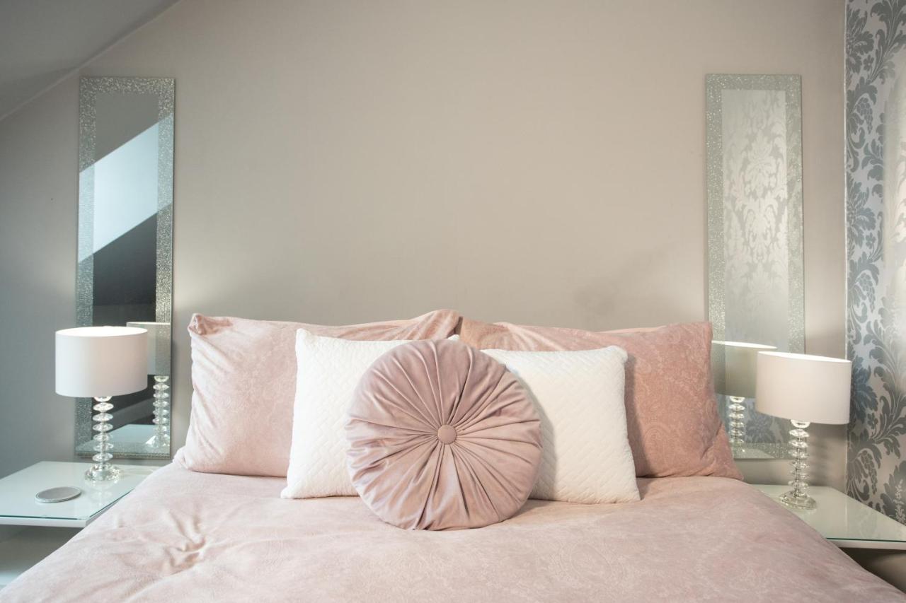 4 Private Bedroom House With 3 Parking Spaces Free Perth Buitenkant foto