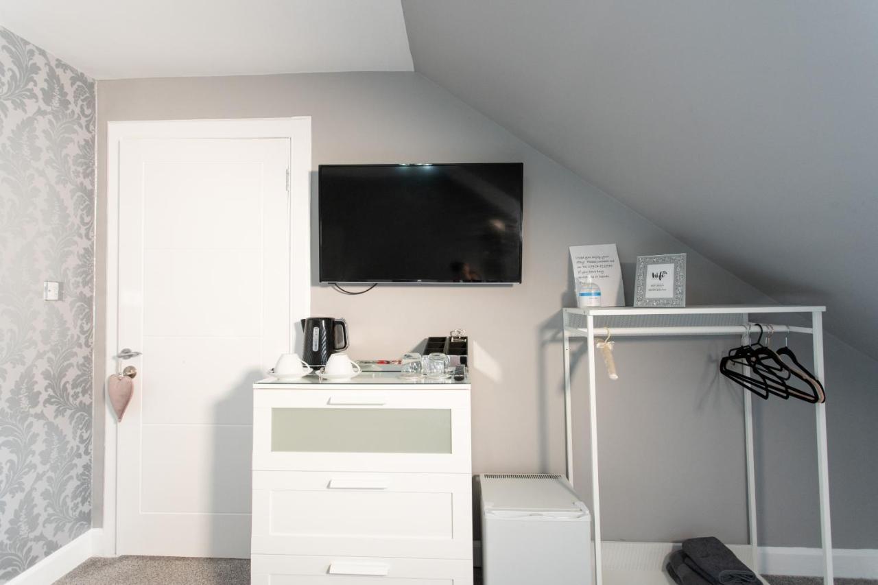 4 Private Bedroom House With 3 Parking Spaces Free Perth Buitenkant foto